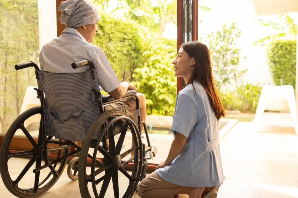 Assisted Living vs Nursing Homes