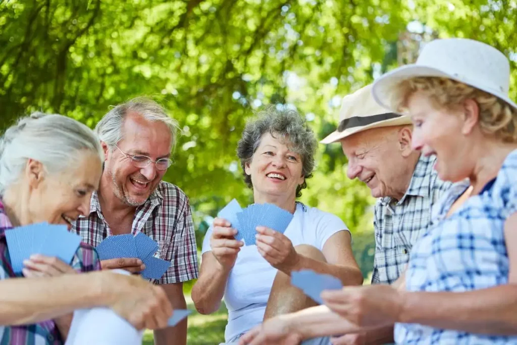 Organize a Fun Group Outing for Seniors this Summer