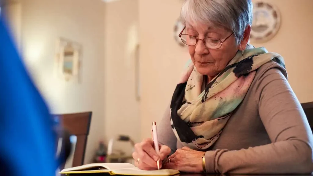 Why Seniors Should Start A Mindfulness Journal